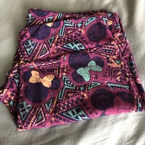 🔥HOT PRICE🔥 Lularoe Disney Tall&Curvy leggings